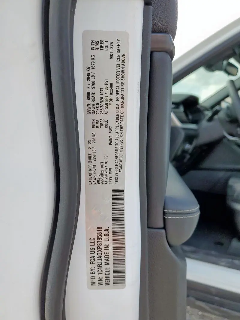 2023 JEEP GRAND CHEROKEE L LAREDO  