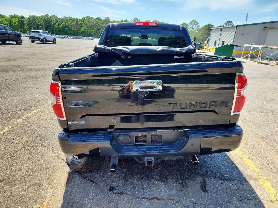 2016 TOYOTA TUNDRA CREWMAX LIMITED  