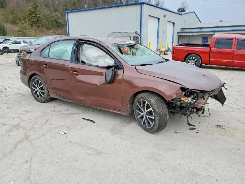 2016 VOLKSWAGEN JETTA SE  