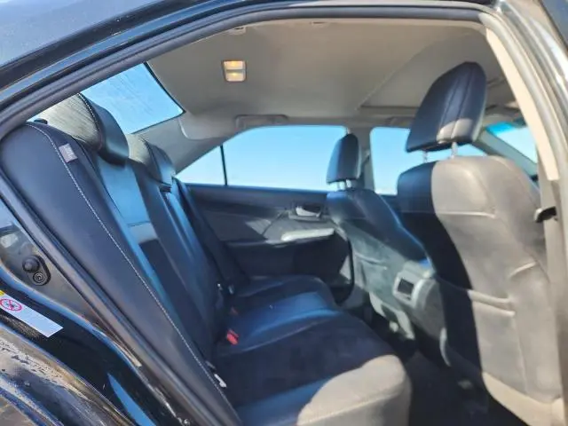 2014 TOYOTA CAMRY SE  