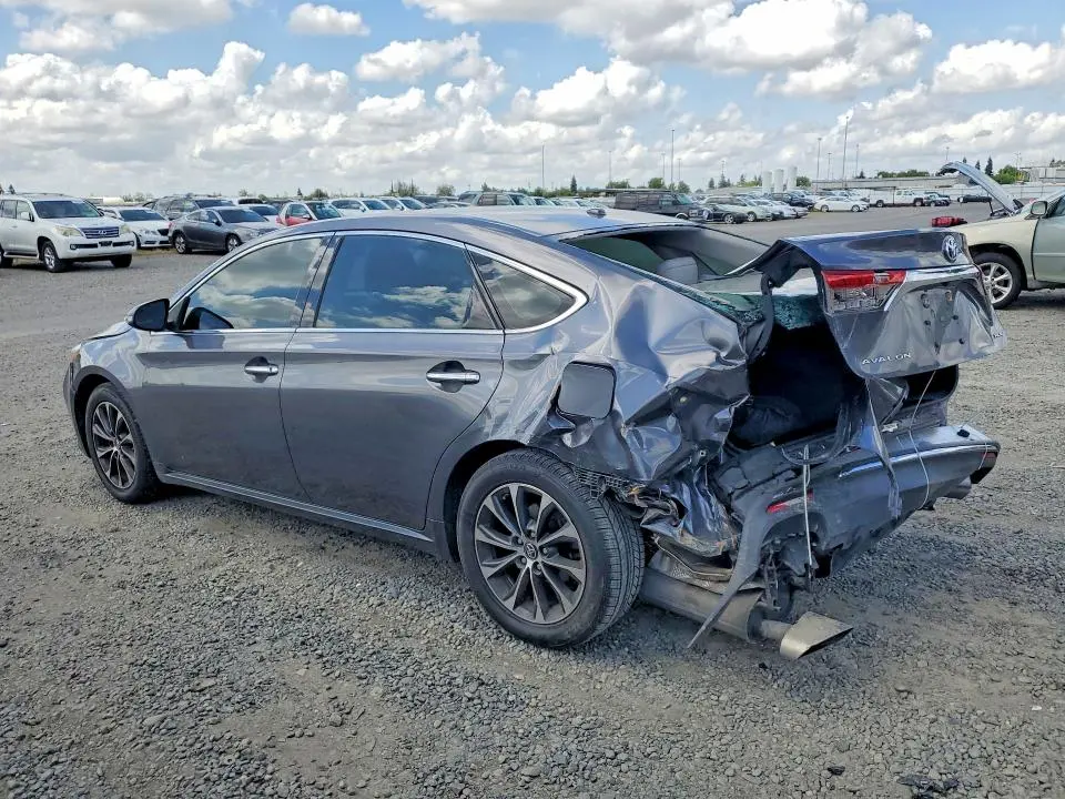 2016 TOYOTA AVALON   