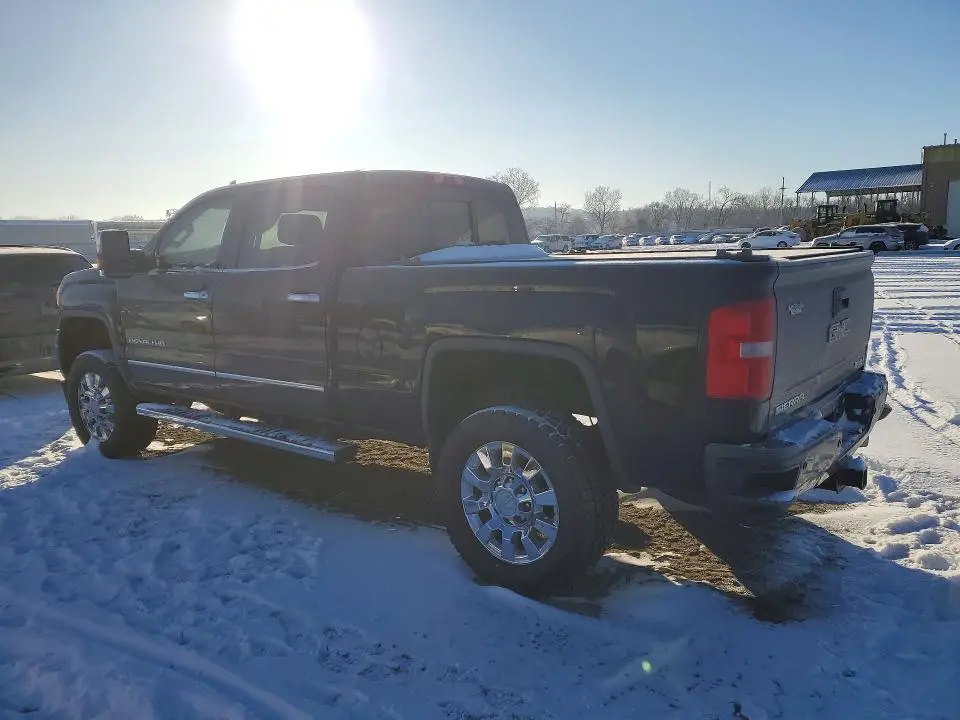 2015 GMC SIERRA K2500 DENALI  