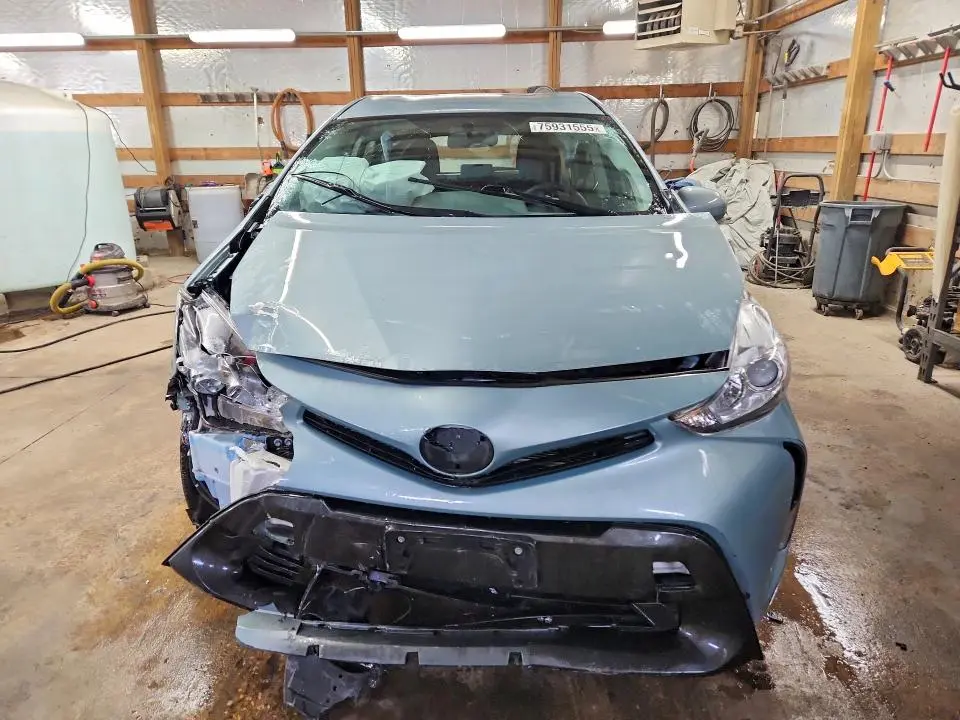 2015 TOYOTA PRIUS V   