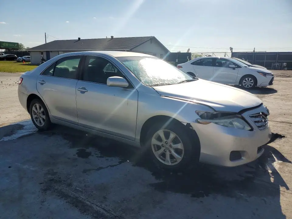 2011 TOYOTA CAMRY LE  