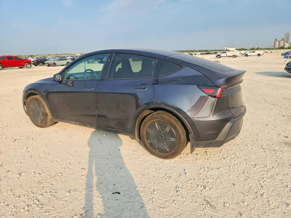 2026 TESLA MODEL Y   