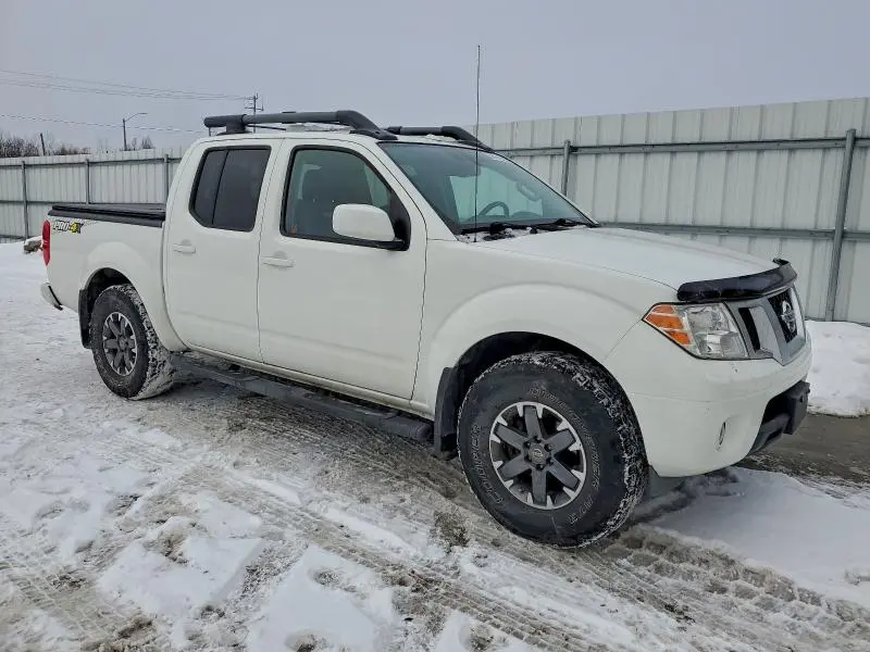 2017 NISSAN FRONTIER S  