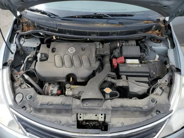 2011 NISSAN VERSA S  