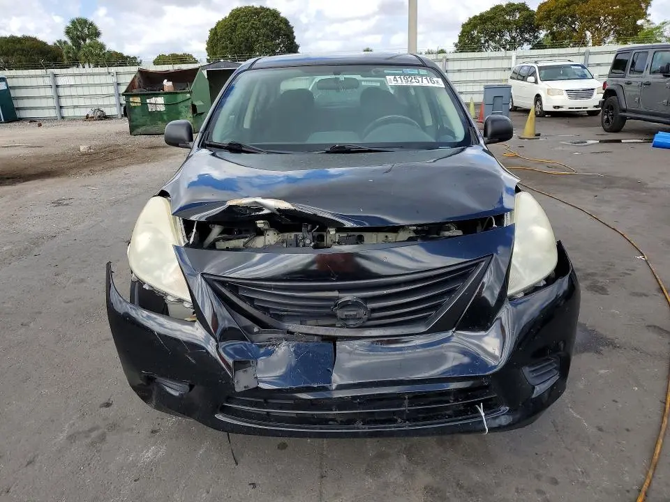 2013 NISSAN VERSA 1.6 S  