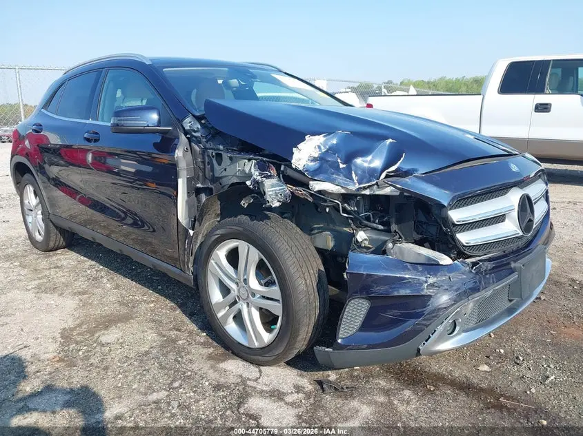 2017 MERCEDES-BENZ GLA 250 4MATIC