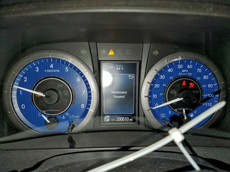 2016 TOYOTA SIENNA XLE  