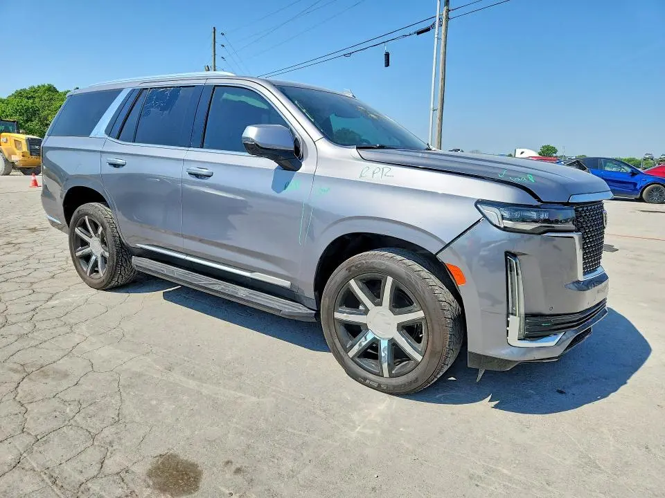 2022 CADILLAC ESCALADE LUXURY  