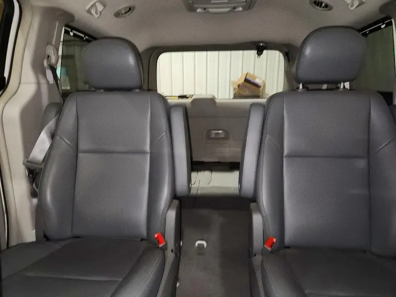 2012 VOLKSWAGEN ROUTAN SE  