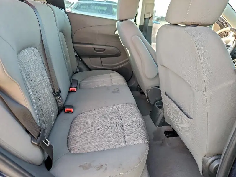 2015 CHEVROLET SONIC LT  