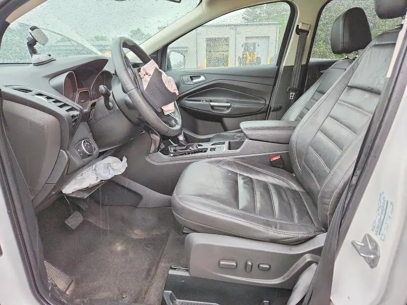 2017 FORD ESCAPE TITANIUM  