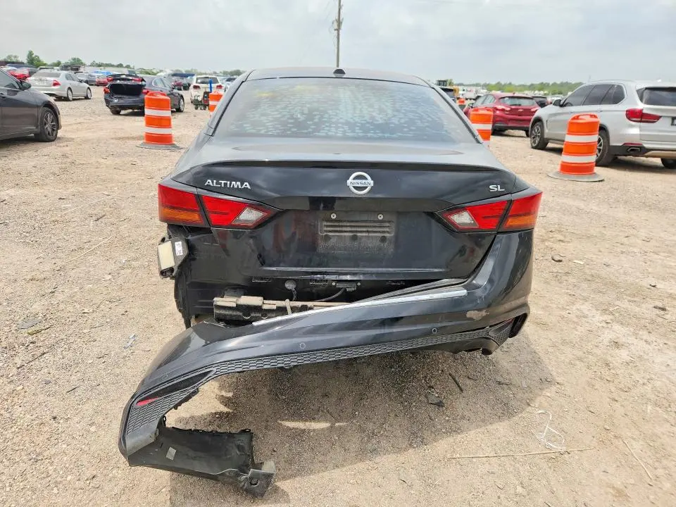 2021 NISSAN ALTIMA SL  