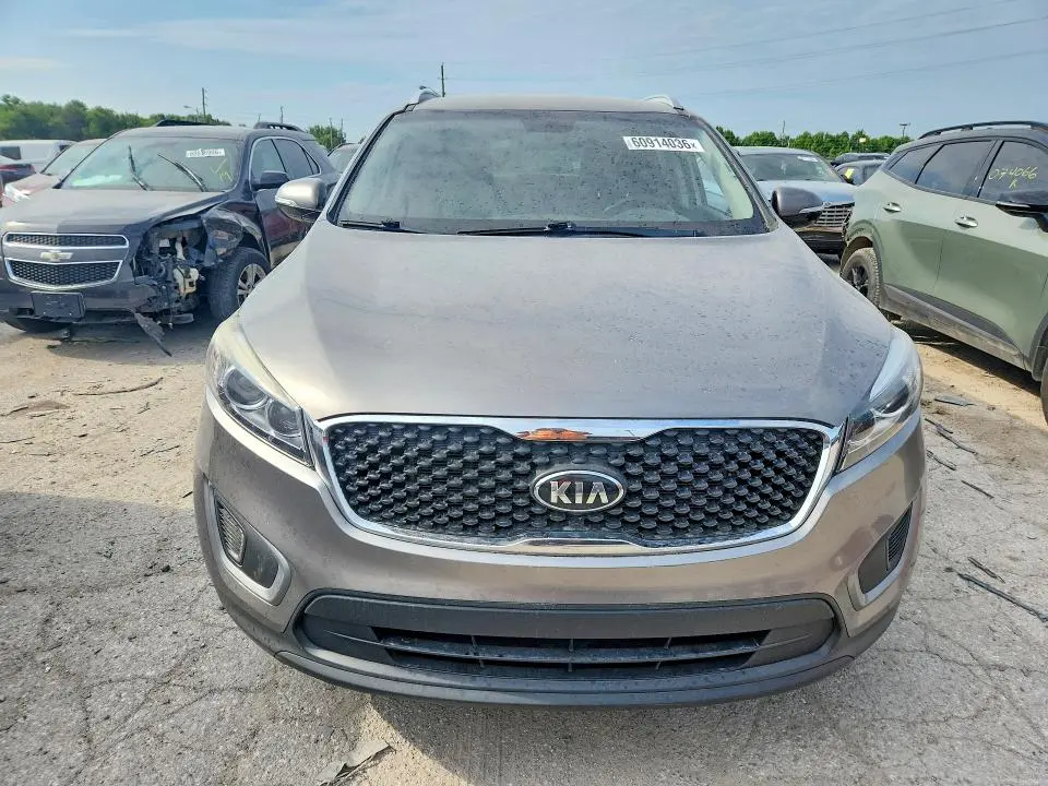 2016 KIA SORENTO LX  