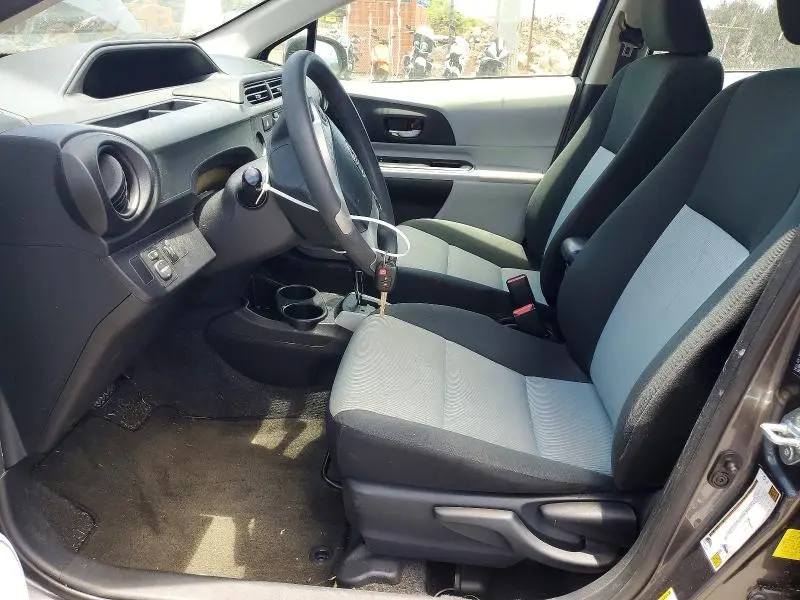 2014 TOYOTA PRIUS C TWO  