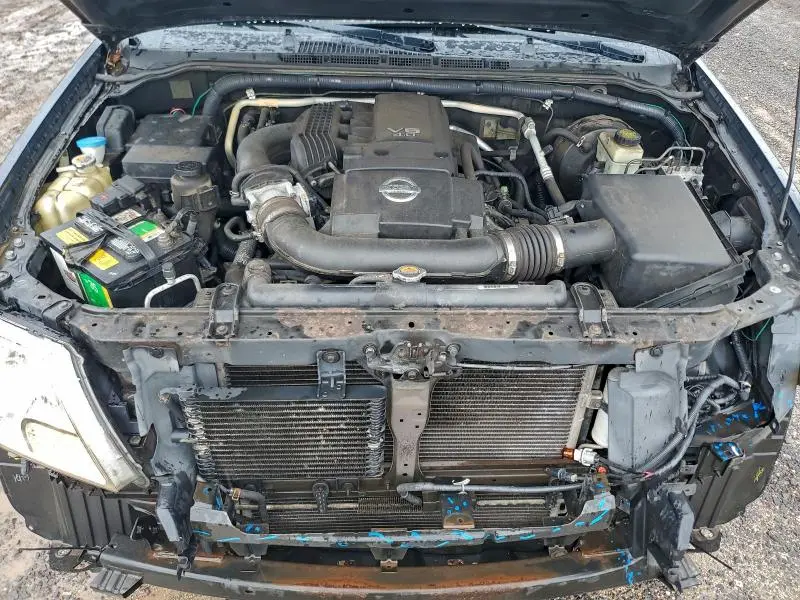 2013 NISSAN FRONTIER S  