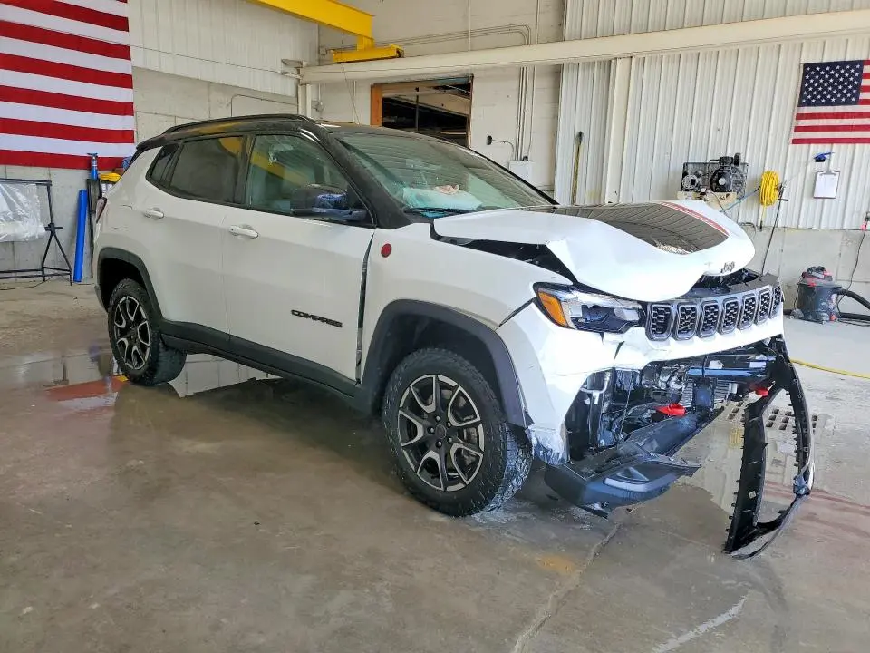 2025 JEEP COMPASS TRAILHAWK  