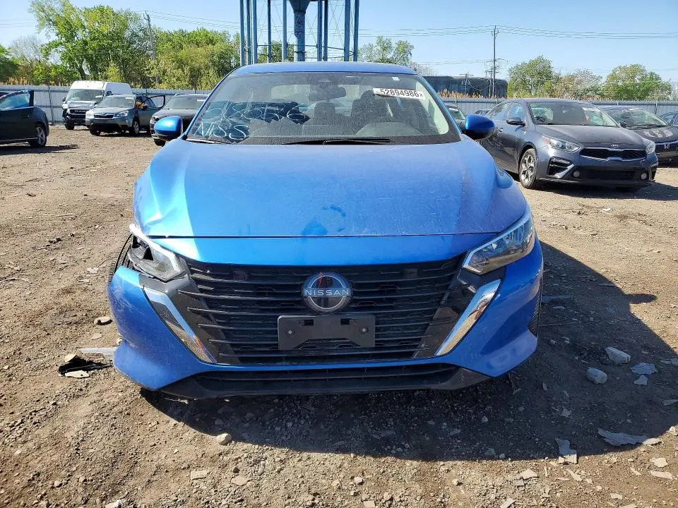 2024 NISSAN SENTRA SV  