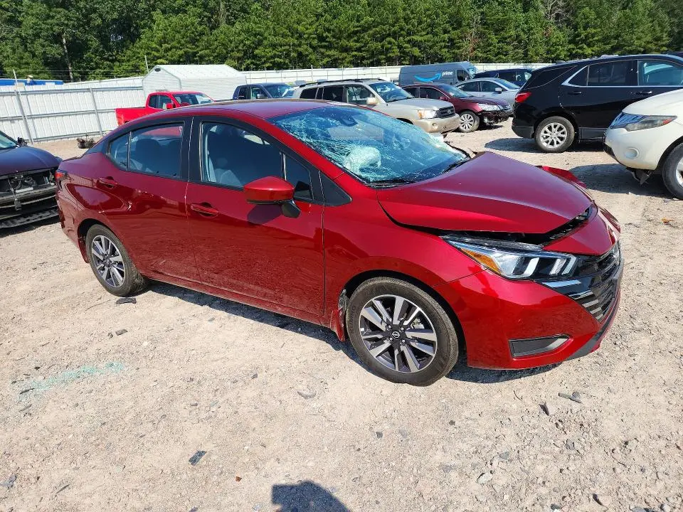 2024 NISSAN VERSA SV  