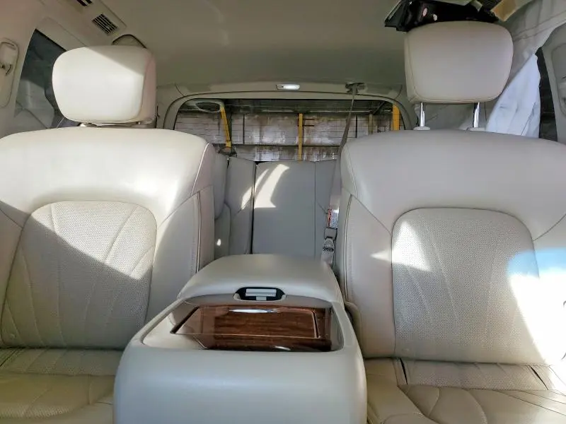 2015 INFINITI QX80   