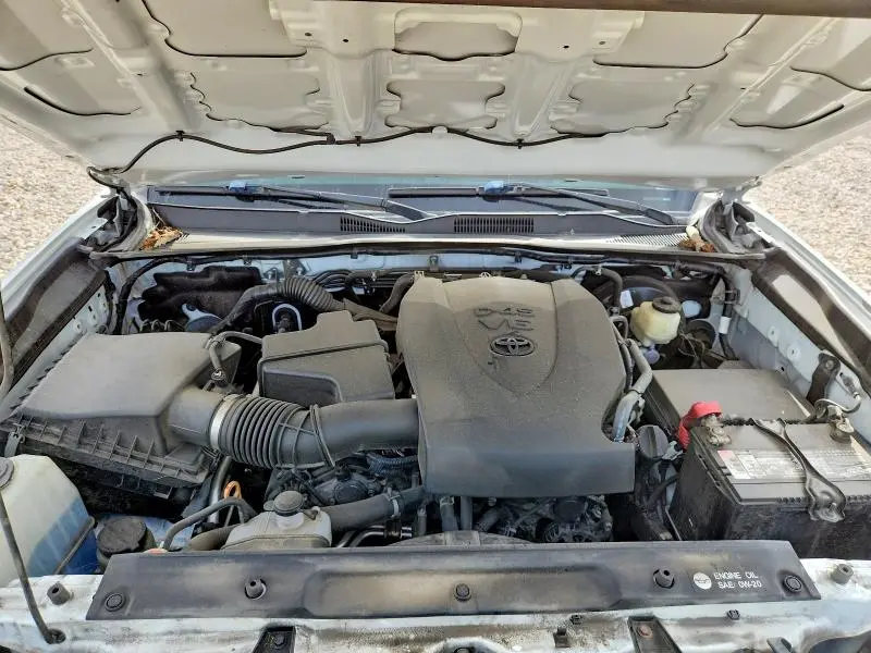 2018 TOYOTA TACOMA SR V6  