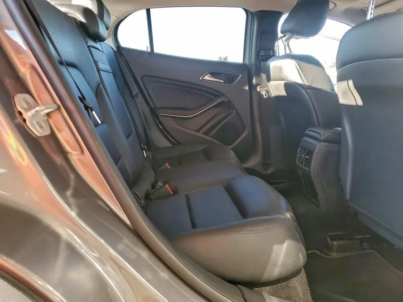 2015 MERCEDES-BENZ GLA 250 4MATIC  