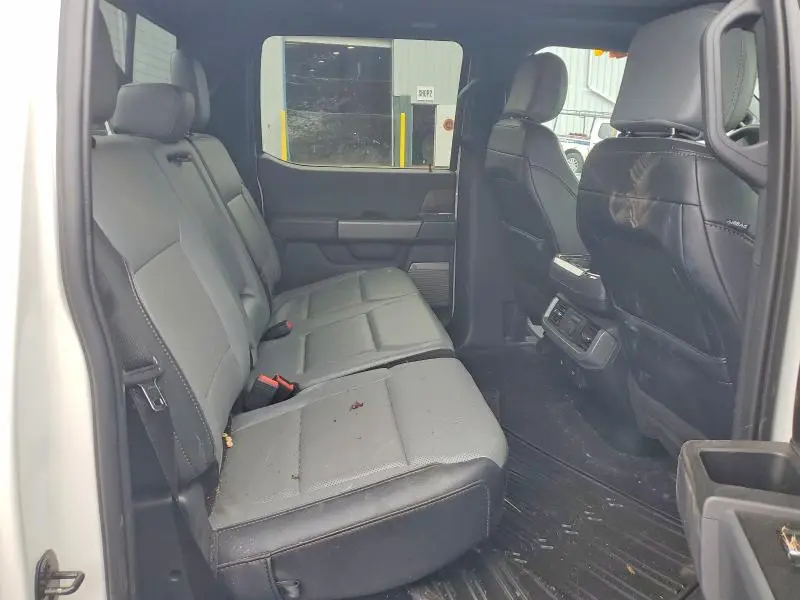 2023 FORD F150 LIGHTNING PRO  