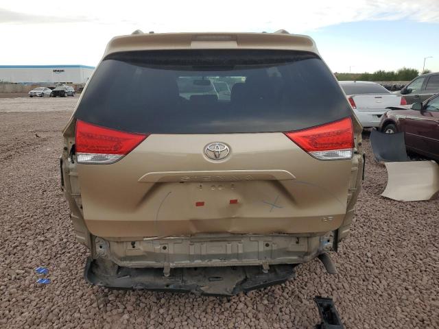 2011 TOYOTA SIENNA LE