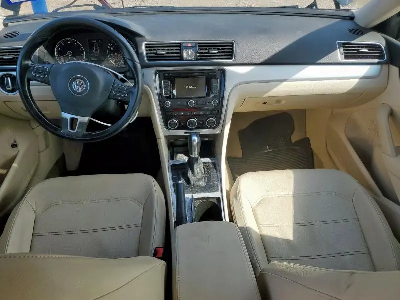 2012 VOLKSWAGEN PASSAT SE  