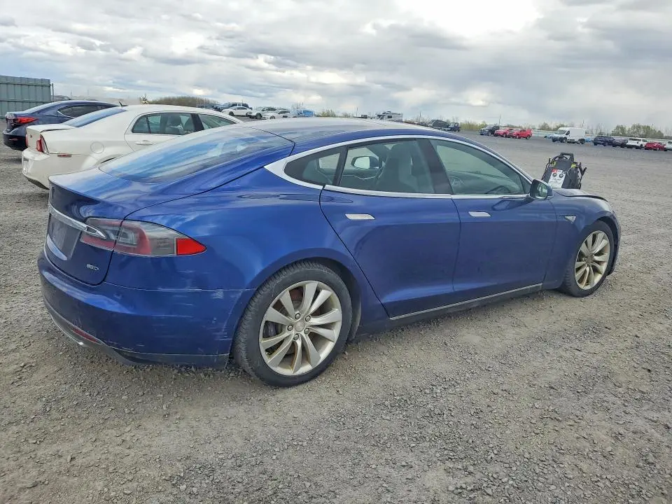 2015 TESLA MODEL S 85D  