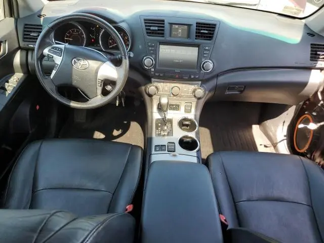 2011 TOYOTA HIGHLANDER BASE  