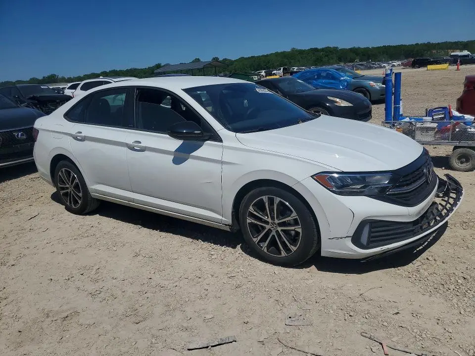 2024 VOLKSWAGEN JETTA SPORT  