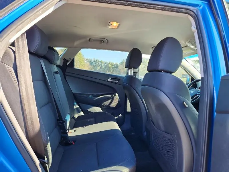 2020 HYUNDAI TUCSON SE  