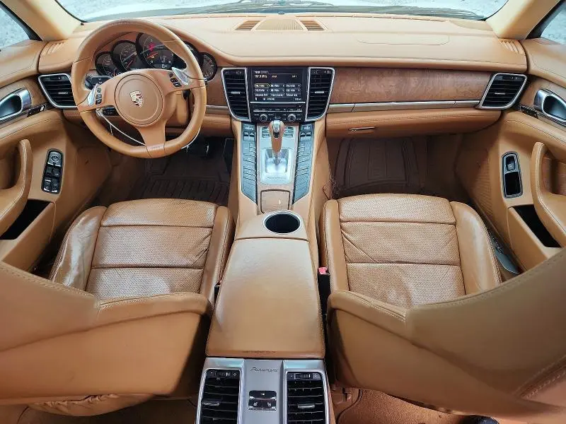 2011 PORSCHE PANAMERA 2  