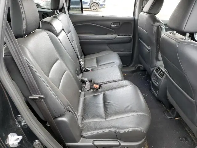 2022 HONDA PILOT SE  
