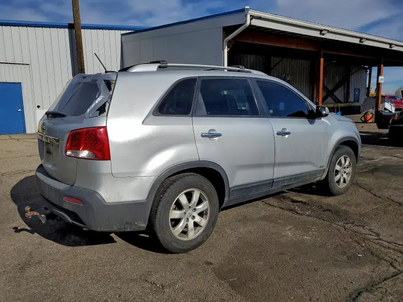 2012 KIA SORENTO BASE  