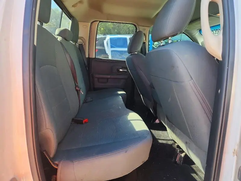 2017 RAM 1500 SLT  