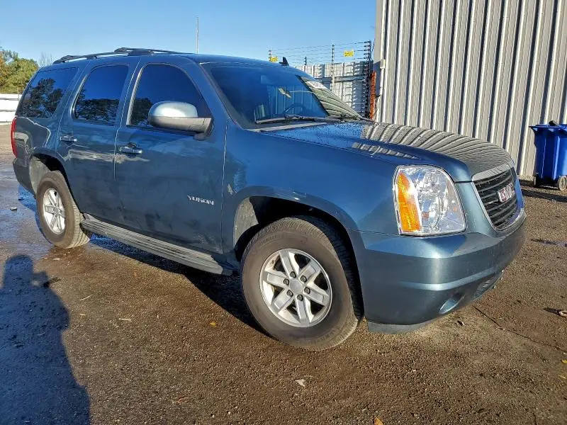 2010 GMC YUKON SLE  