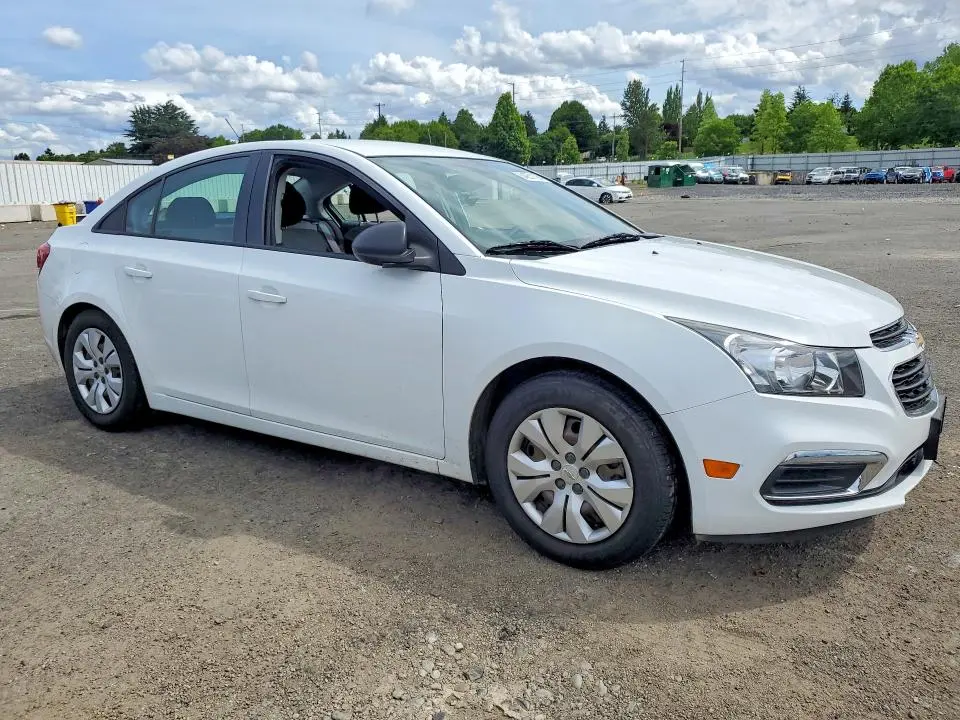 2015 CHEVROLET CRUZE LS  