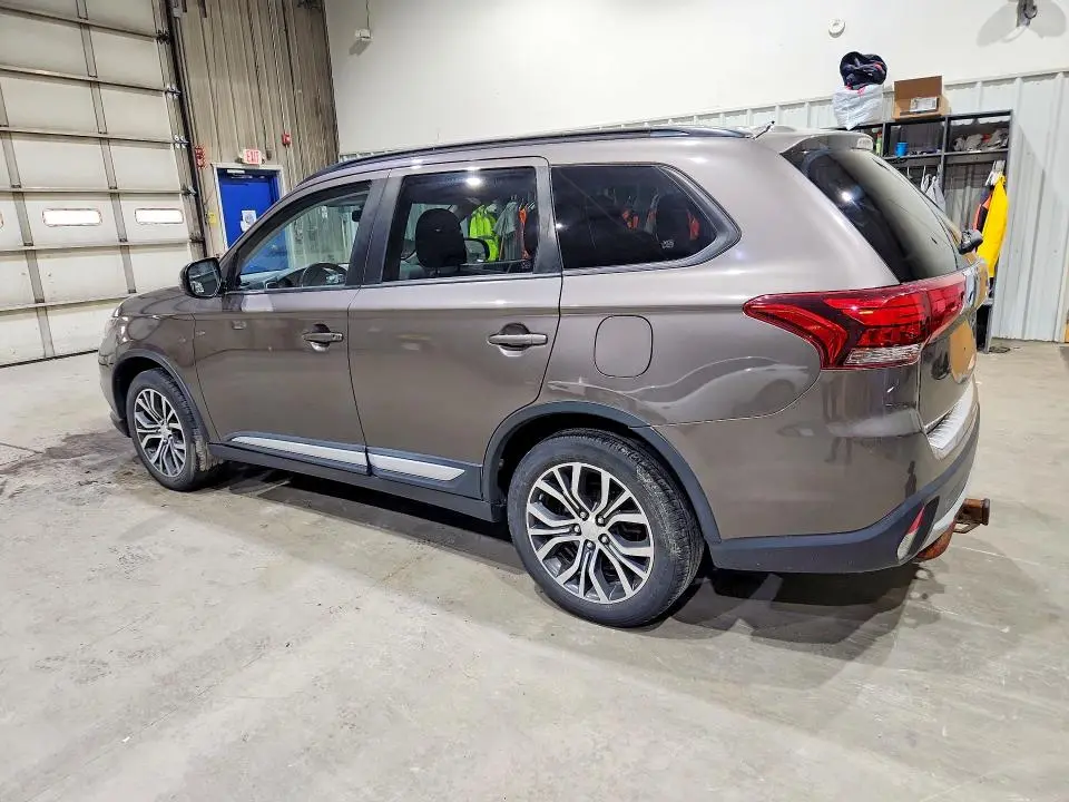 2016 MITSUBISHI OUTLANDER SE  