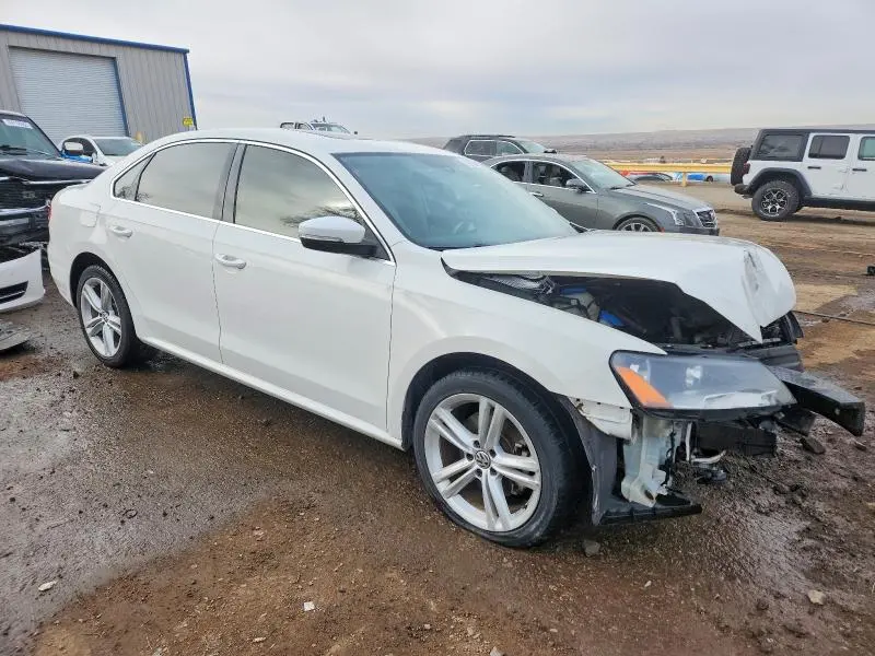 2014 VOLKSWAGEN PASSAT SE  