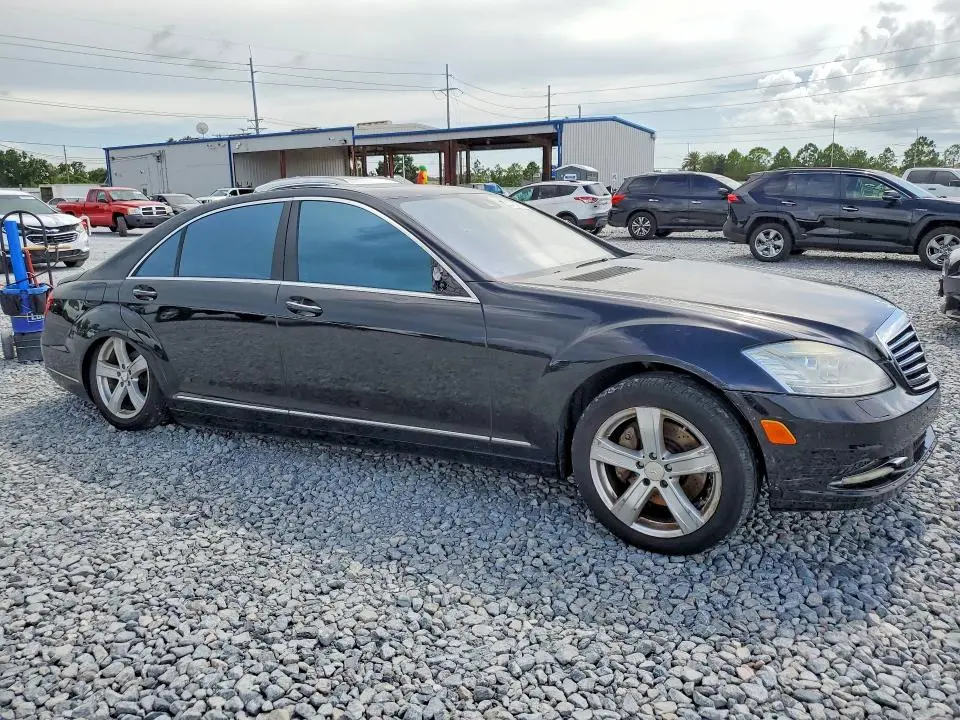 2011 MERCEDES-BENZ S 550  