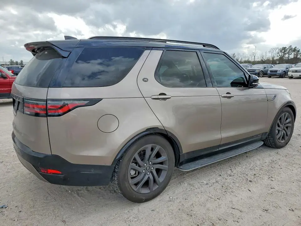 2022 LAND ROVER DISCOVERY S R-DYNAMIC  