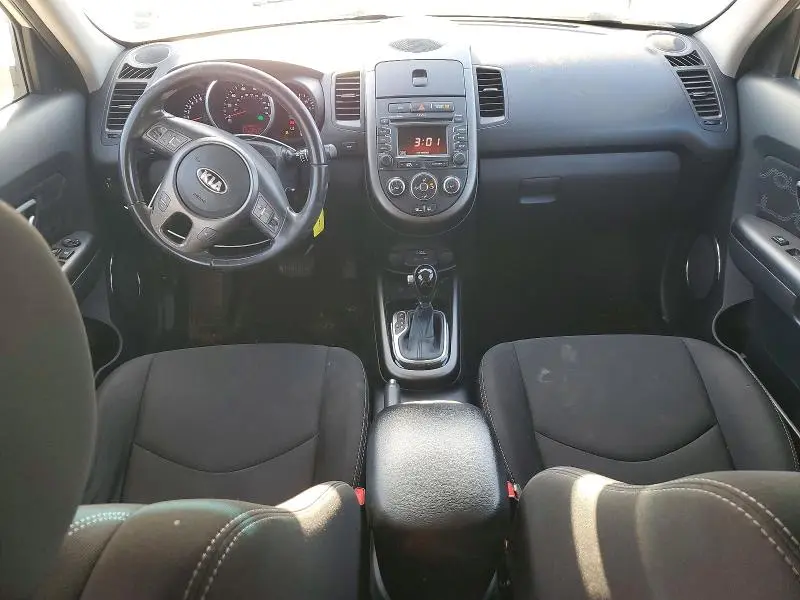 2013 KIA SOUL +  
