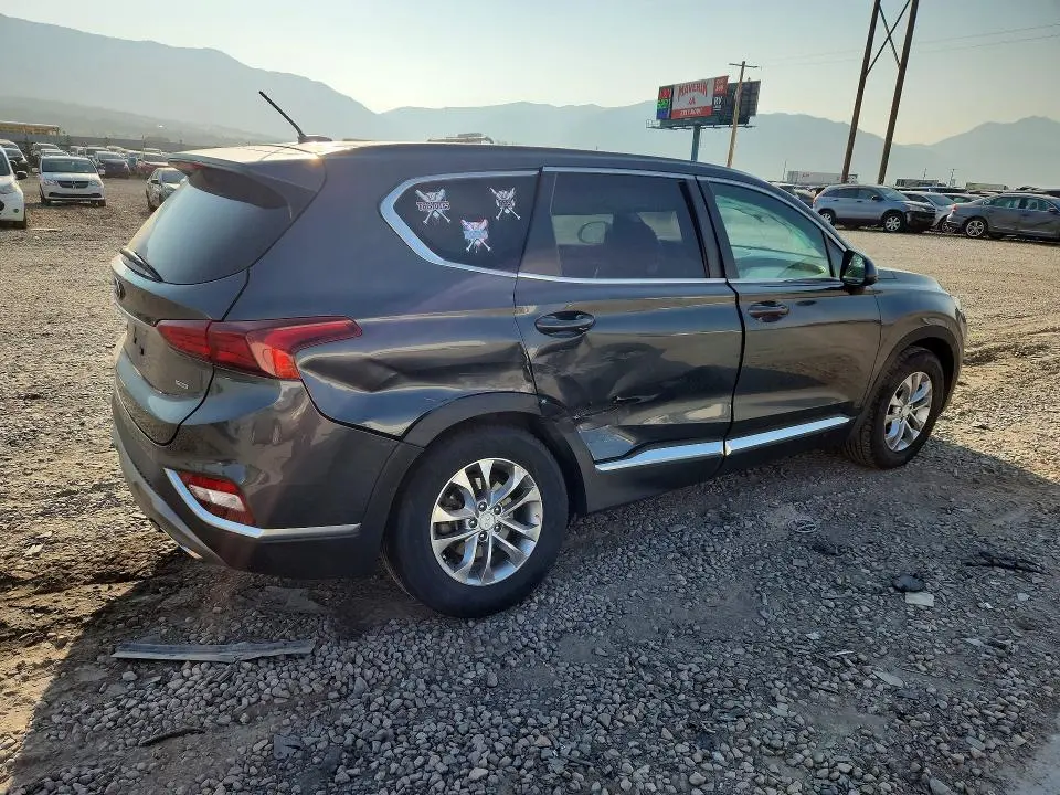 2020 HYUNDAI SANTA FE SE  
