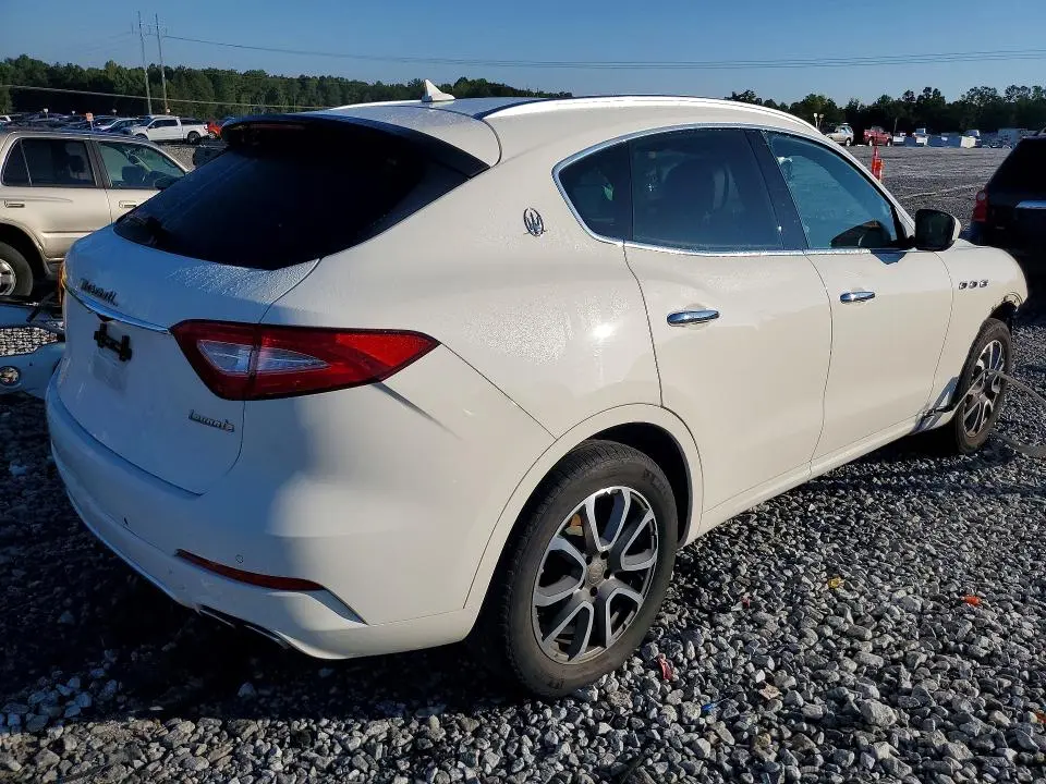 2017 MASERATI LEVANTE LUXURY  