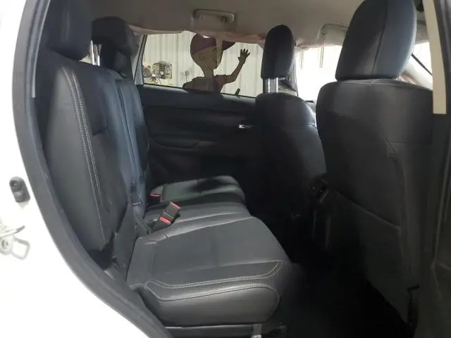 2019 MITSUBISHI OUTLANDER SE  