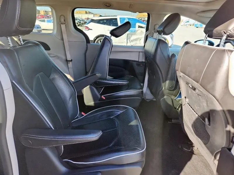 2023 CHRYSLER PACIFICA HYBRID LIMITED  